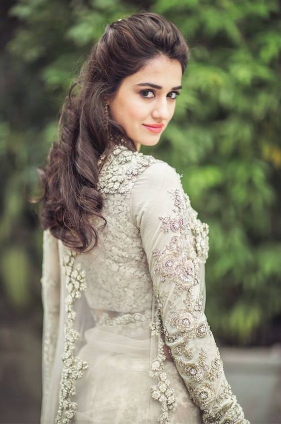 All the times when Disha Patani absolutely slayed in the desi avatar 1