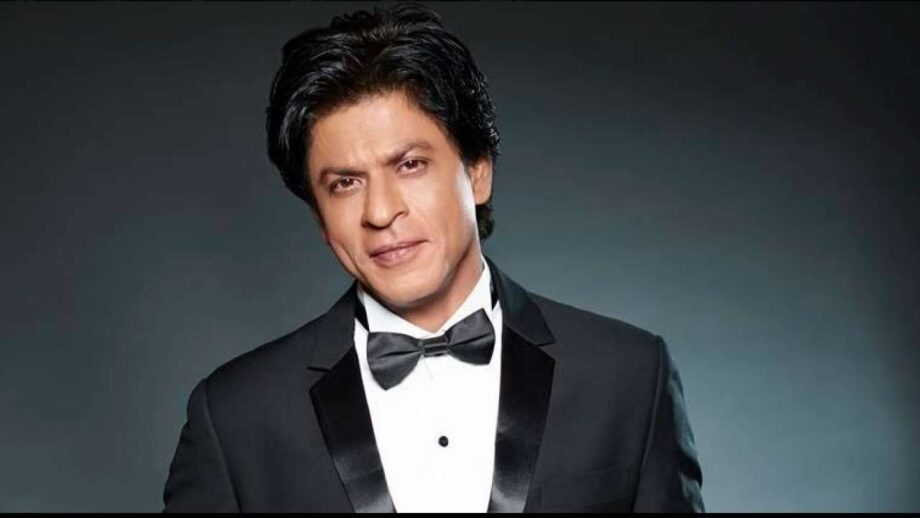 Shah Rukh Khan gets personal with fans