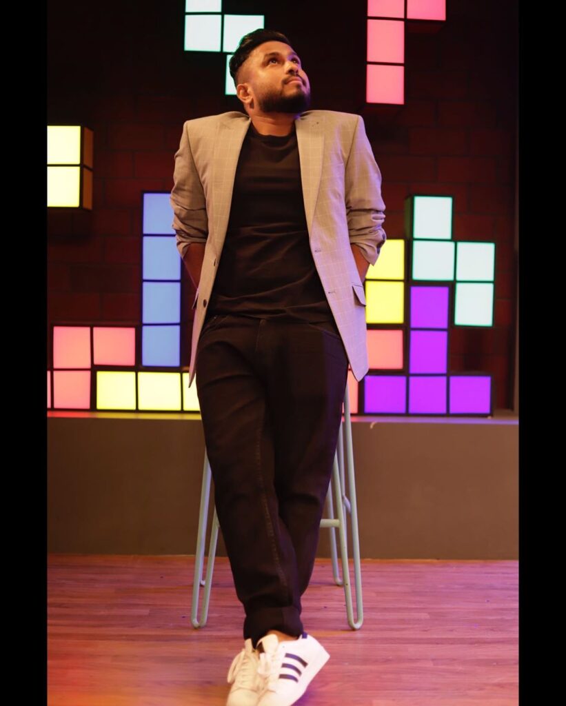 Abish Mathew: the Indian stand-up comedy king - 0