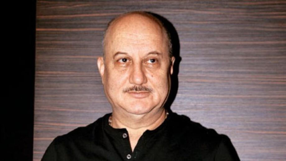 Anupam Kher shares a major throwback from the sets of Vijay