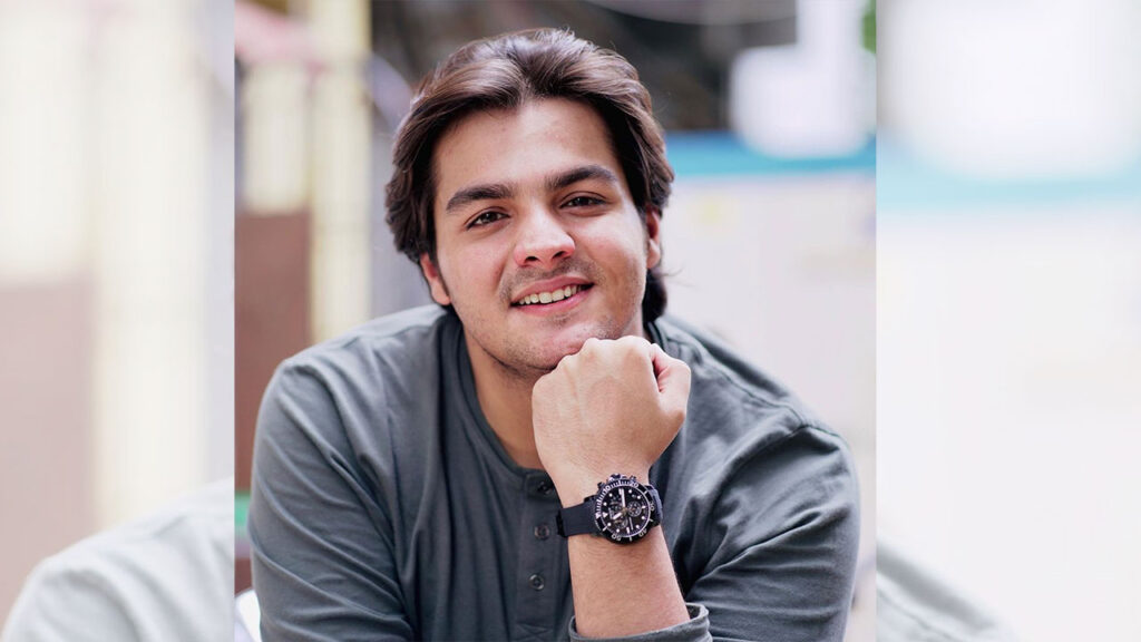 Ashish Chanchlani Indian Comedian YouTuber: Why He Is Famous For His Vines