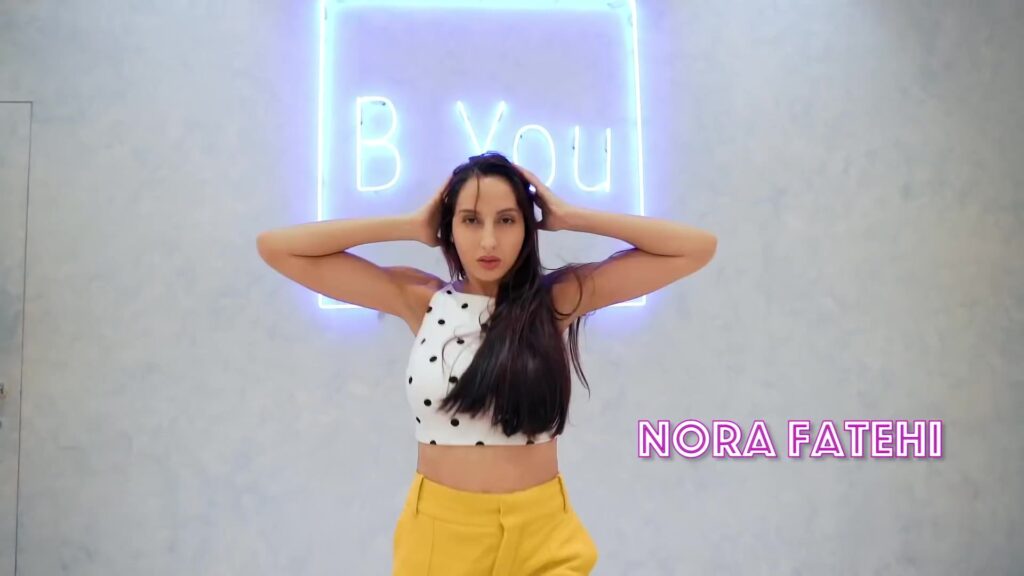 OMG! Nora Fatehi charms us in white outfits! 9