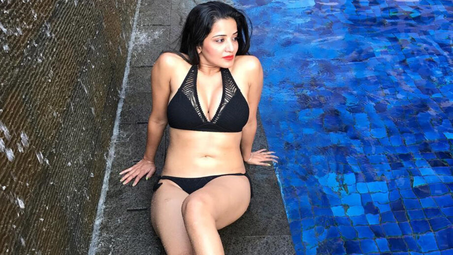 Temperature soaring high because of these bikini pictures of Monalisa 10