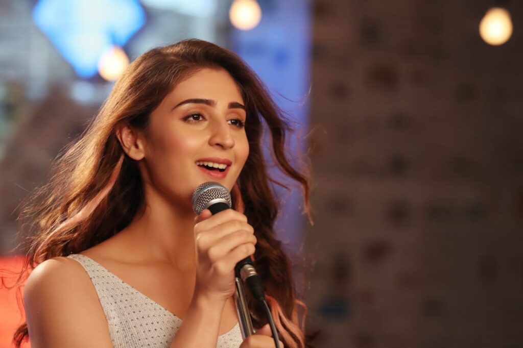 Dhvani Bhanushali's fashion is too trendy and we know why