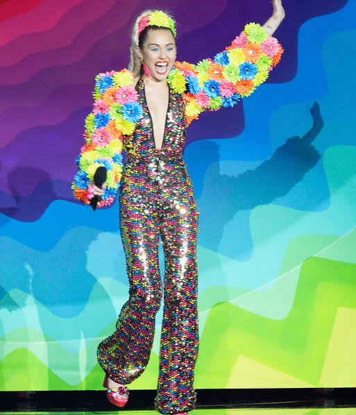 10 Fashion Looks That Prove Miley Cyrus's Style Is as Relatable as Her Charm - 2