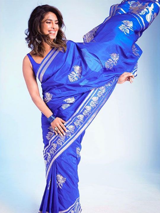 Aishwarya Rai Bachchan and Priyanka Chopra Jonas: Who looks attractive and gorgeous in a Banarasi saree? - 0
