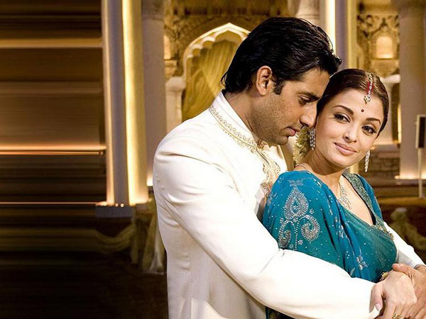 Cute & adorable moments of Abhishek Bachchan-Aishwarya Rai Bachchan from 'GURU' - 1