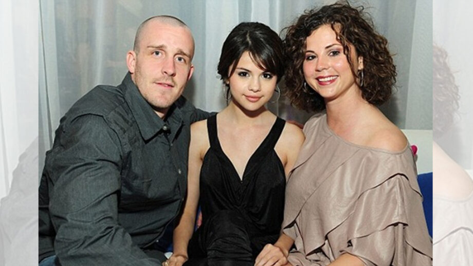 Meet The Real Family Of Selena Gomez!