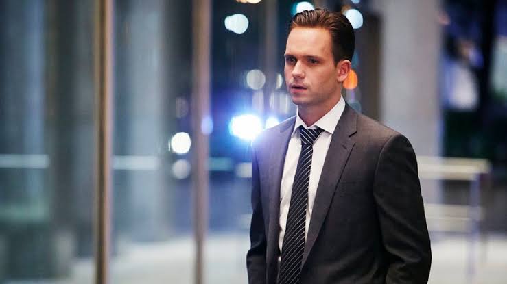 Mike Ross And His Charming Suit Looks In Suits 4