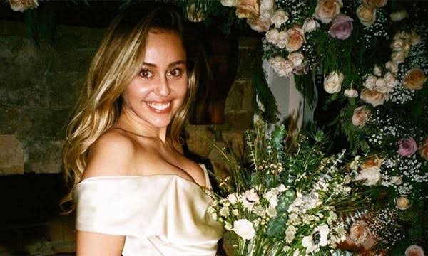 Need Inspiration for your wedding? Check out this gorgeous Miley Cyrus Bridal look