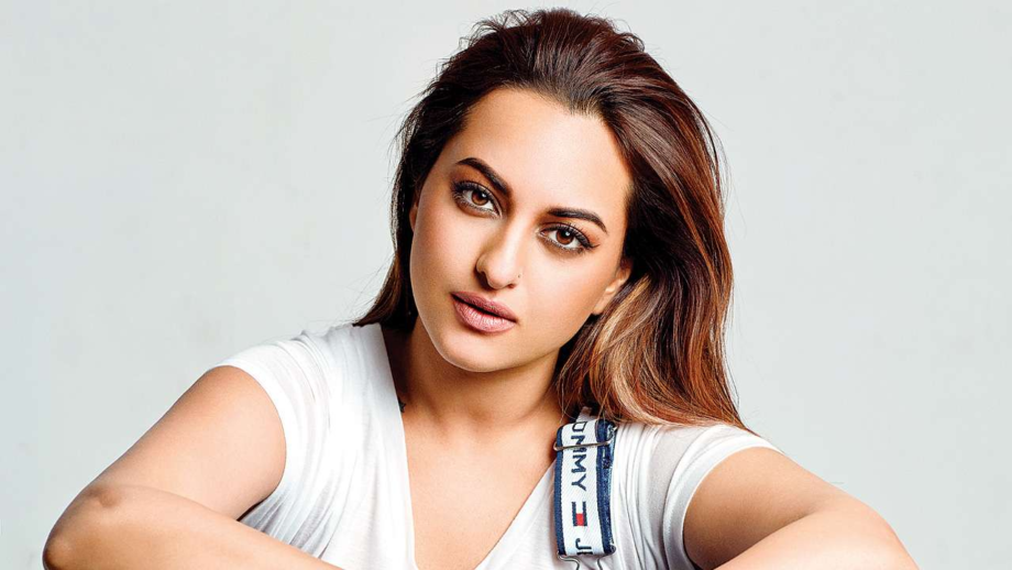 Sonakshi Sinha to test waters on the digital space with Amazon Prime series