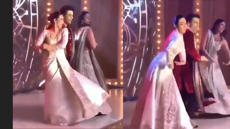 When Shah Rukh Khan, Gauri Khan, Kareena Kapoor Khan, Karan Johar & Kiara Advani had their dancing shoes on at Armaan Jain's reception