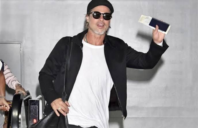 10 Brad Pitt's Casual Outfits to keep your style on point this summer - 2