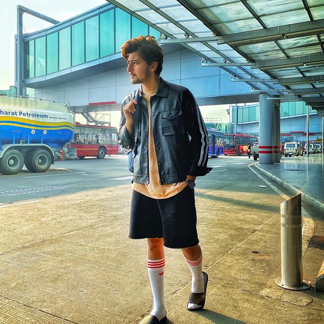 Darshan Raval is a true fashionista and his latest Instagram pictures are proof! - 1