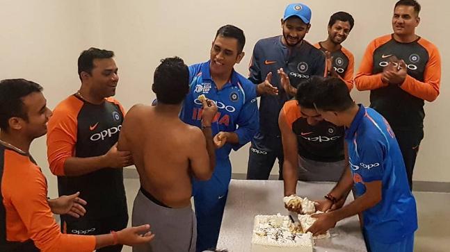 Fun Moments Of Indian Squad On Birthdays - 0