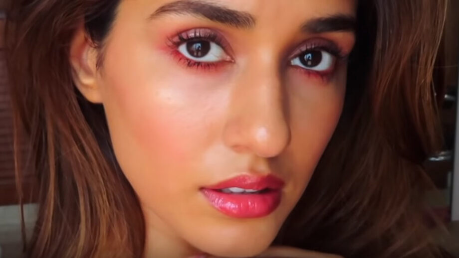 IN VIDEO: This is how Disha Patani is giving us 'makeup tutorial' during her quarantine days