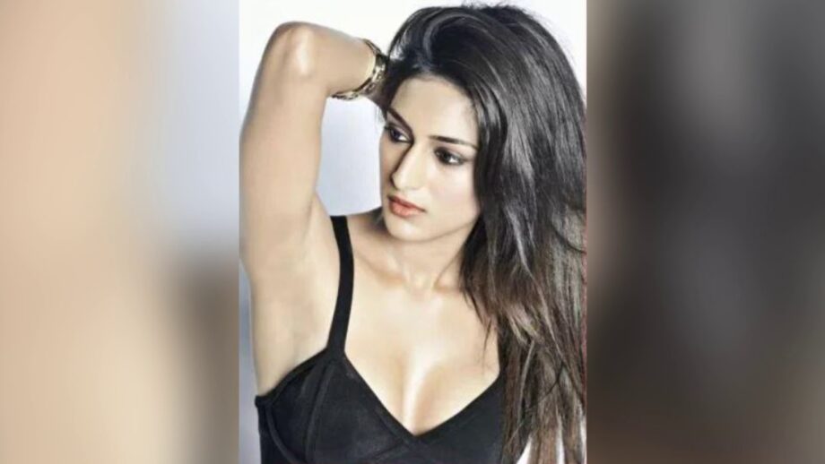 Take a look at Erica Fernandes' Sexy and bold Instagram pictures!