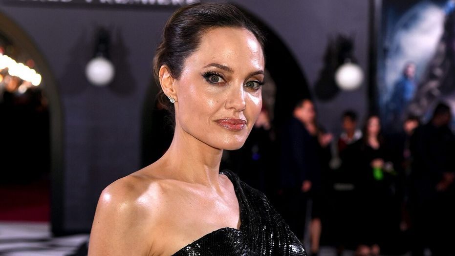 Then Vs Now: Angelina Jolie Unrecognizable Looks 2