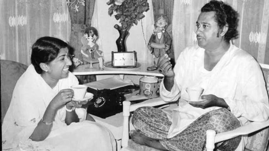 Times When Lata Mangeshkar took interview of legendary singer Kishore Kumar