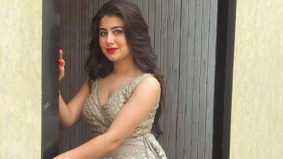 5 Fashion Trends That We've Spotted in Aditi Bhatia's Wardrobe 5