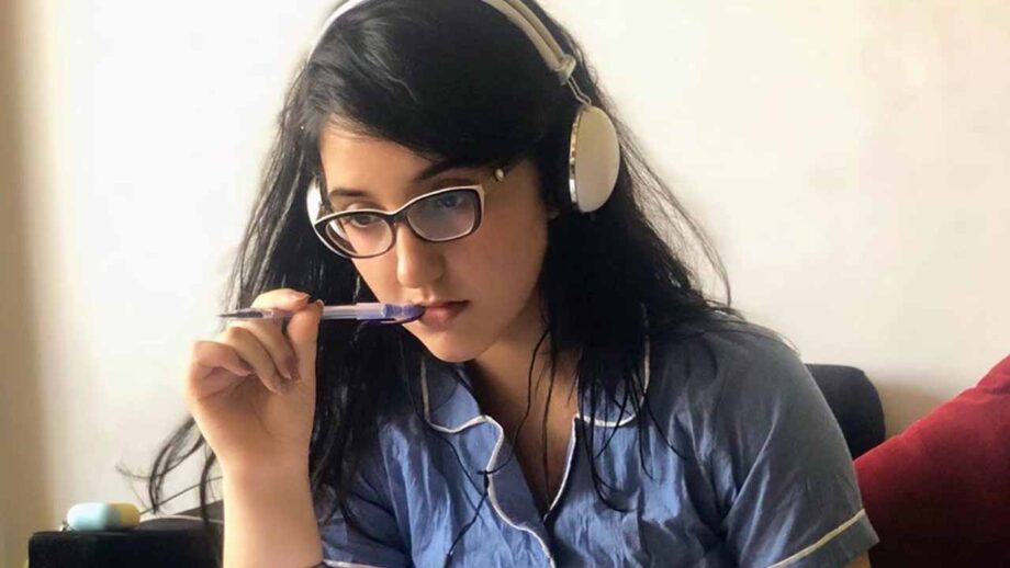 Ashnoor Kaur reveals three stages of a day at school