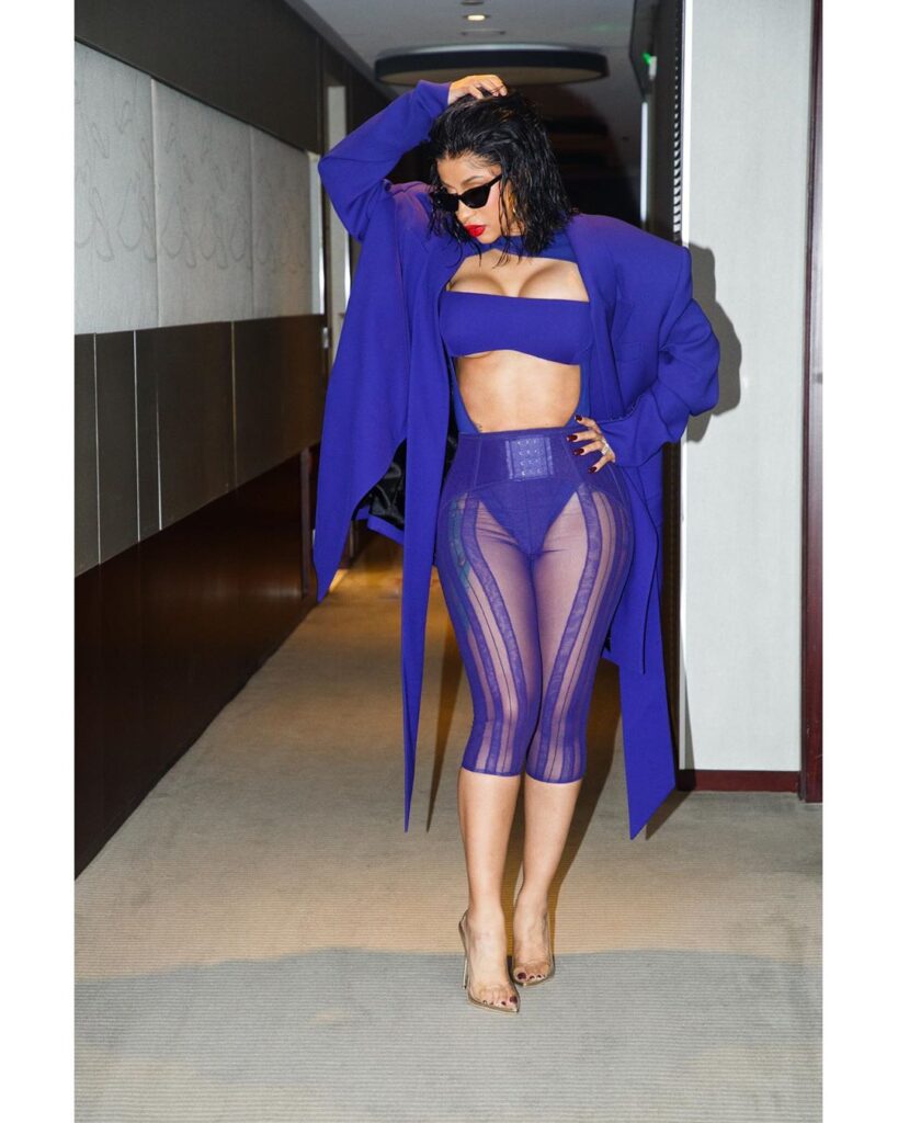 Cardi B sets the temperature soaring in a blue outfit - 1
