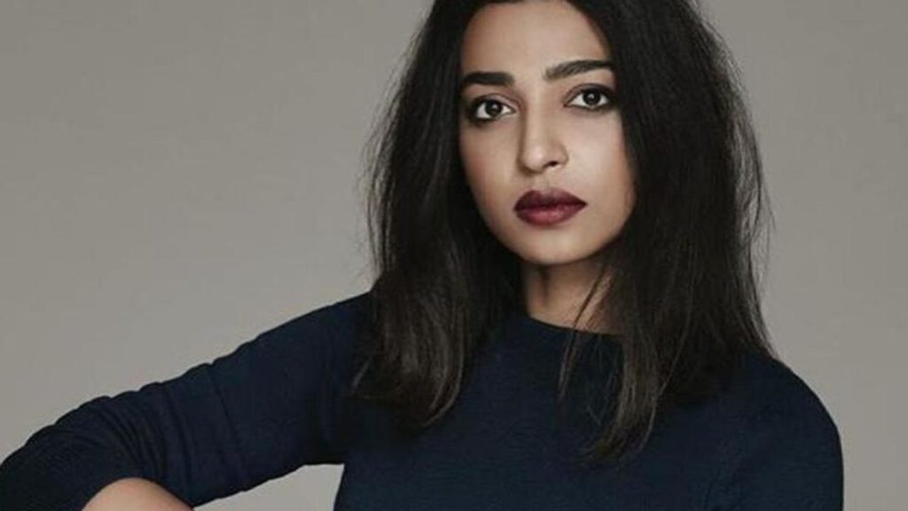 How to Wear A Scarf? Take Tips from Radhika Apte 6