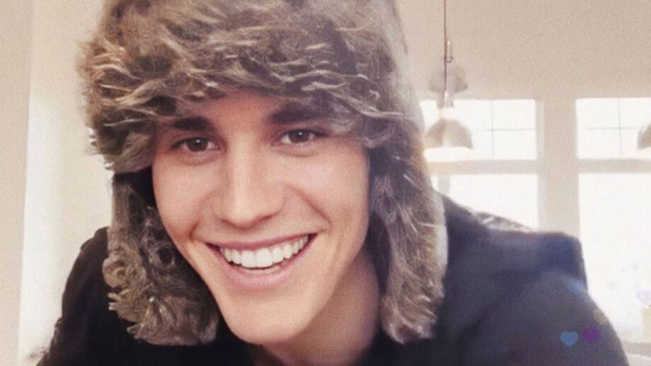 Justin Bieber's smiling selfie certainly brightens up our day