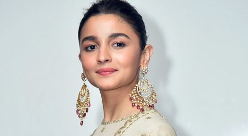 Katrina Kaif Vs Alia Bhatt: Who shows off her bold and chunky earring collection better? 4