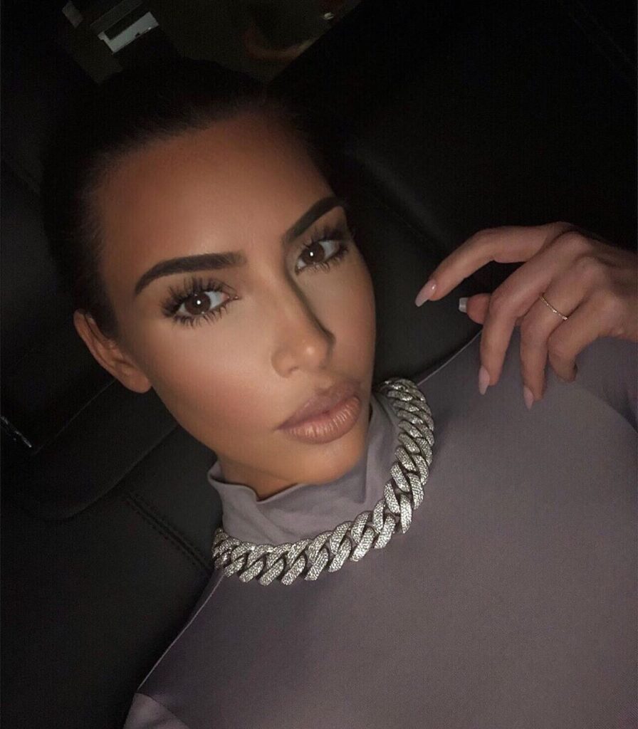 Kim Kardashian's Gorgeous Necklace Collection Is The Latest Fashion Goal - 3