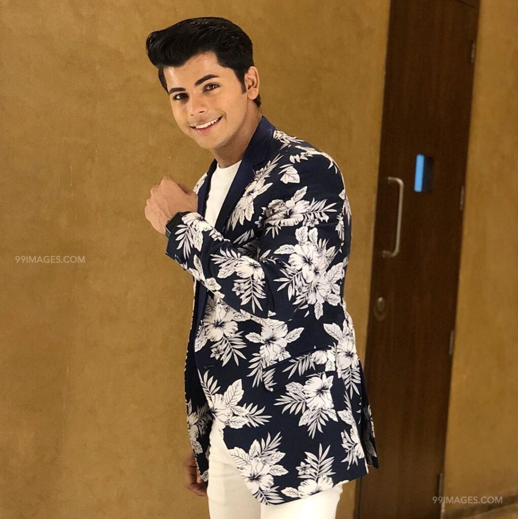 These Unseen Pictures of Siddharth Nigam Will Make Your Day! - 5