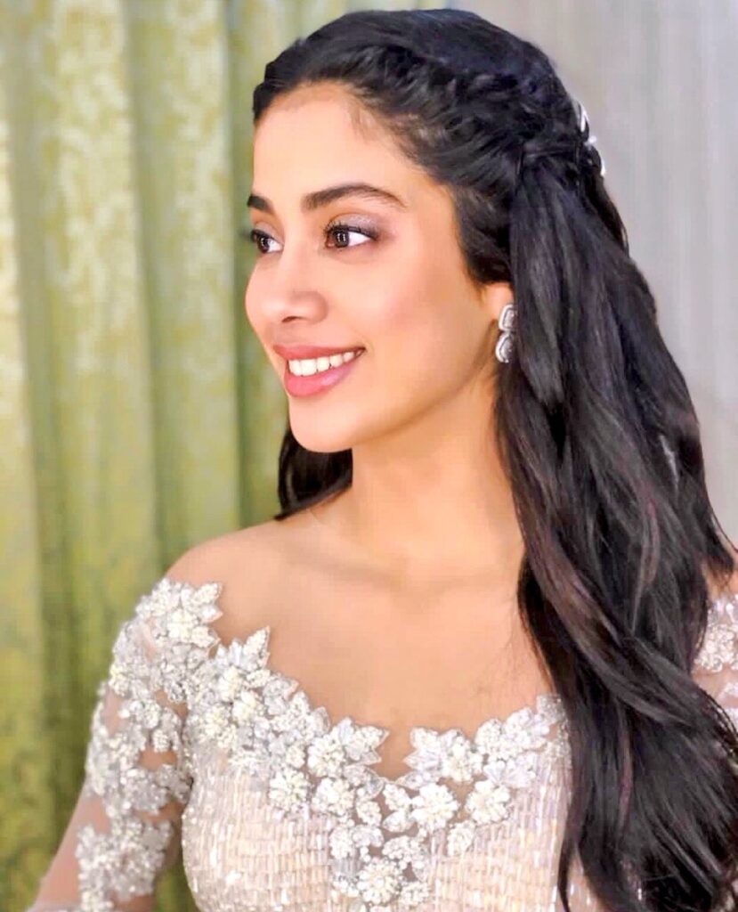 10 Reasons Why Janhvi Kapoor Is Our New Style Crush - 6