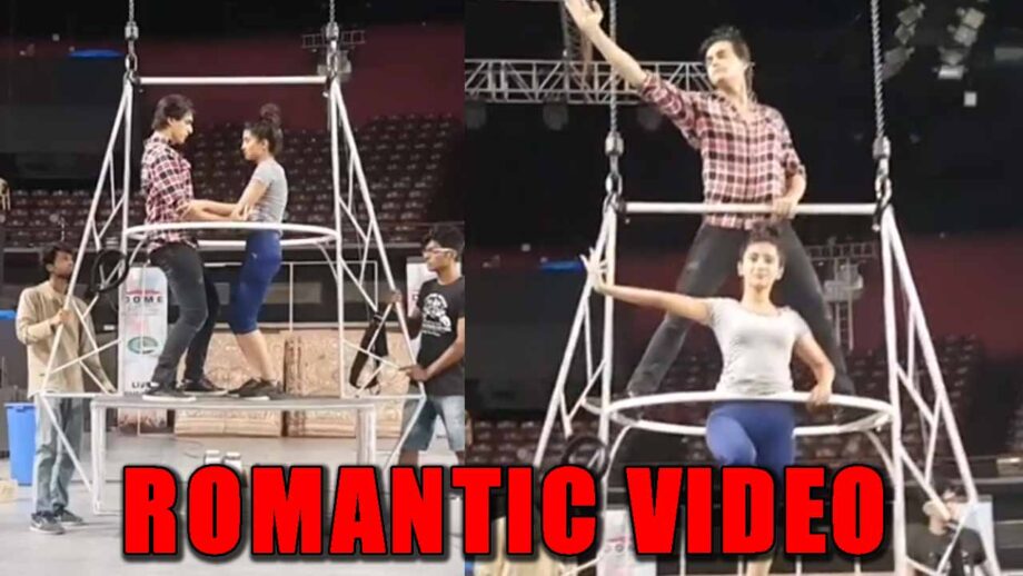 Watch Video: When Mohsin Khan and Shivangi Joshi got ROMANTIC on stage
