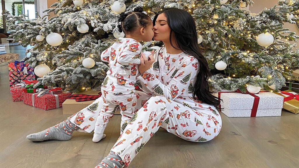 We are crushing on Kylie Jenner and Stormi's effortless twinning