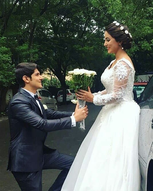 When Rohan Mehra went down on his knees for Hina Khan: Check Picture