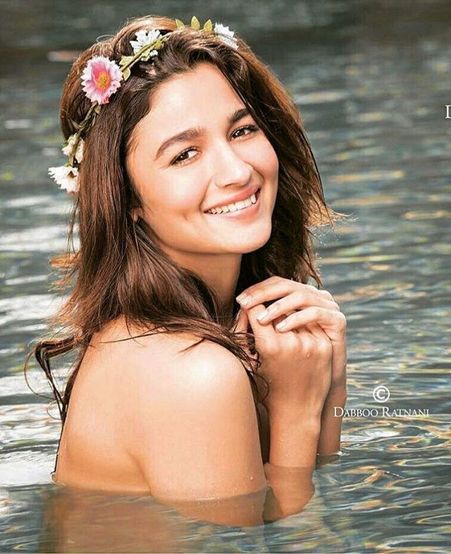 6 times Alia Bhatt won hearts with her simplicity - 3