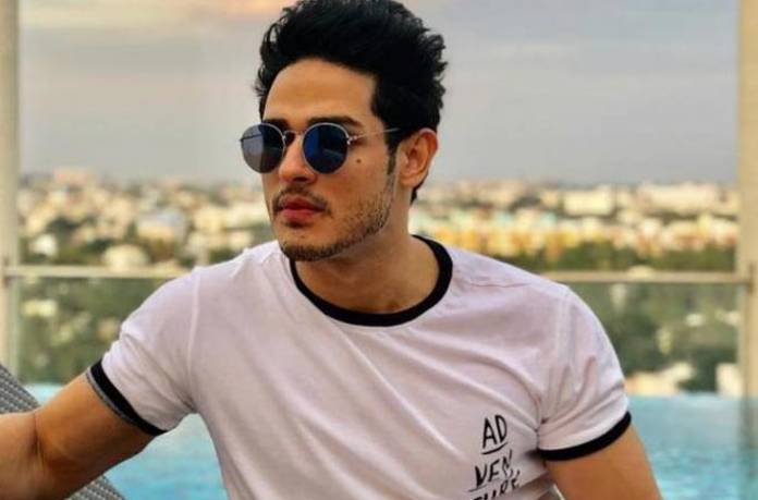 Check Now: Unseen Pictures Of Young Priyank Sharma 3