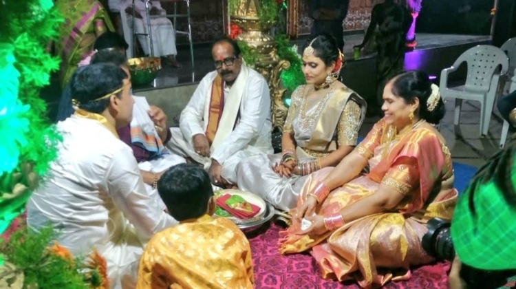IN PHOTOS: Telugu Producer Dil Raju's marriage photos are finally out. Check here - 1
