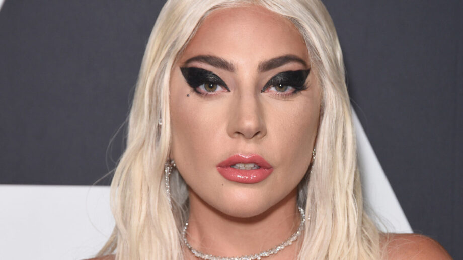 Check out these 6 eye makeup looks that make Lady Gaga more stunning and glamorous!