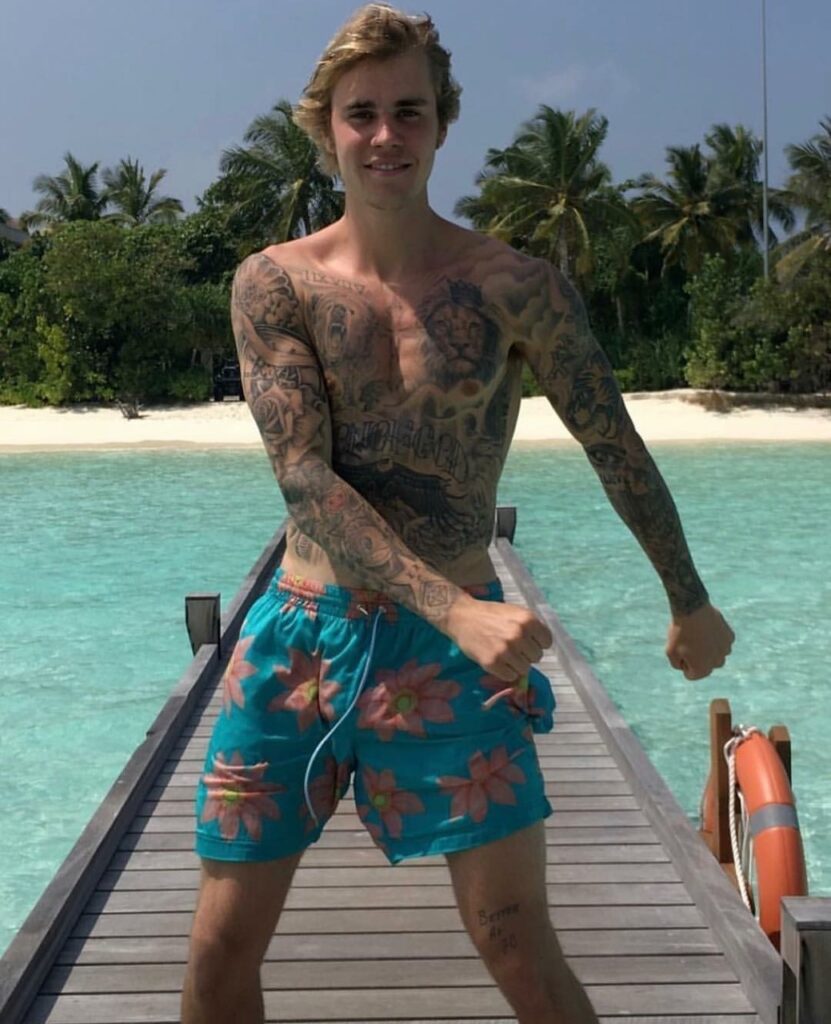 Justin Bieber's Throwback Pictures Remind Us Of A Perfect Summer Vacay! - 0