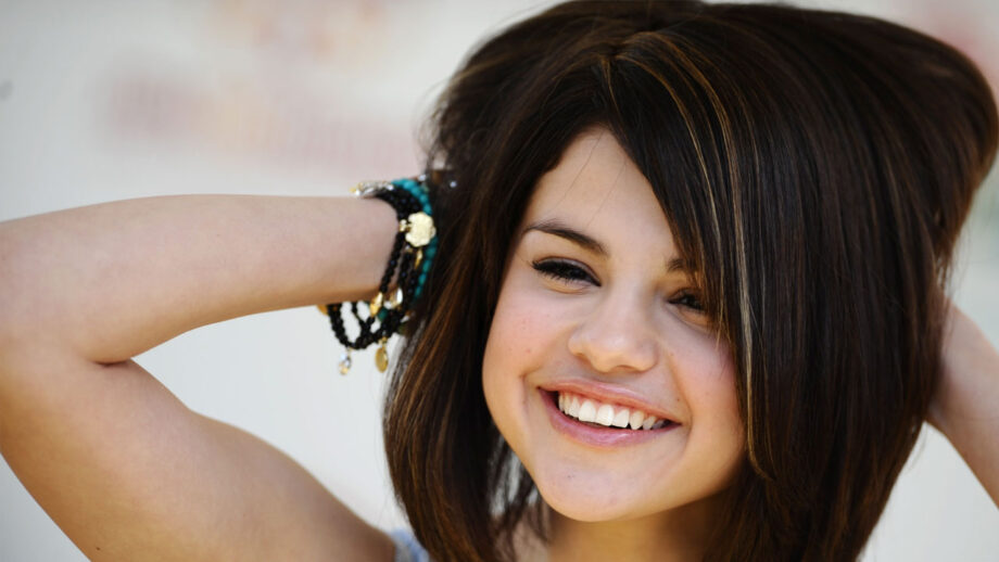 Presenting: Selena Gomez’s vivacious smile to brighten your dull day