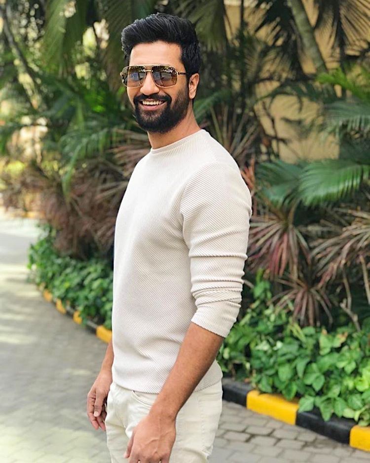 Ranveer Singh, Hrithik Roshan, Vicky Kaushal: Bollywood Celebs And Their Perfect Shades For Stylish Look - 3