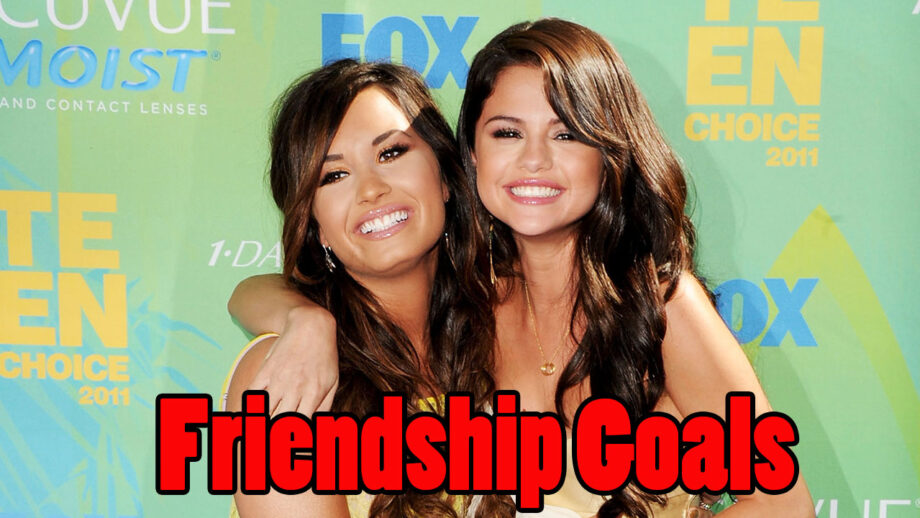 Selena Gomez And Demi Lovato's FRIENDSHIP Moments Caught on Camera