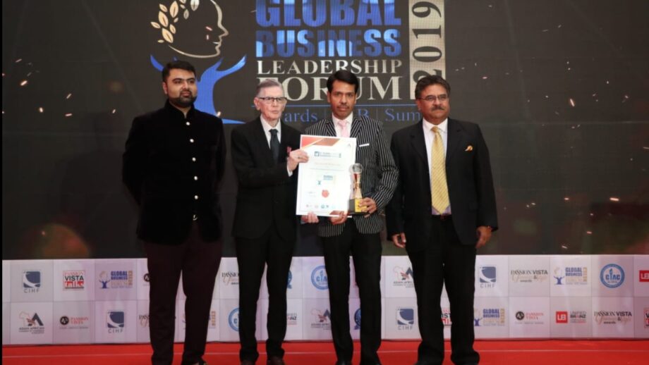 Shafeeq Rahman Star Life Hyderabad award de Excelencia - promising, emerging enterprise in fashion industry