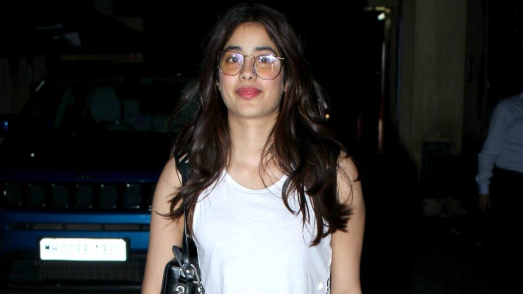 10 Reasons Why Janhvi Kapoor Is Our New Style Crush - 0