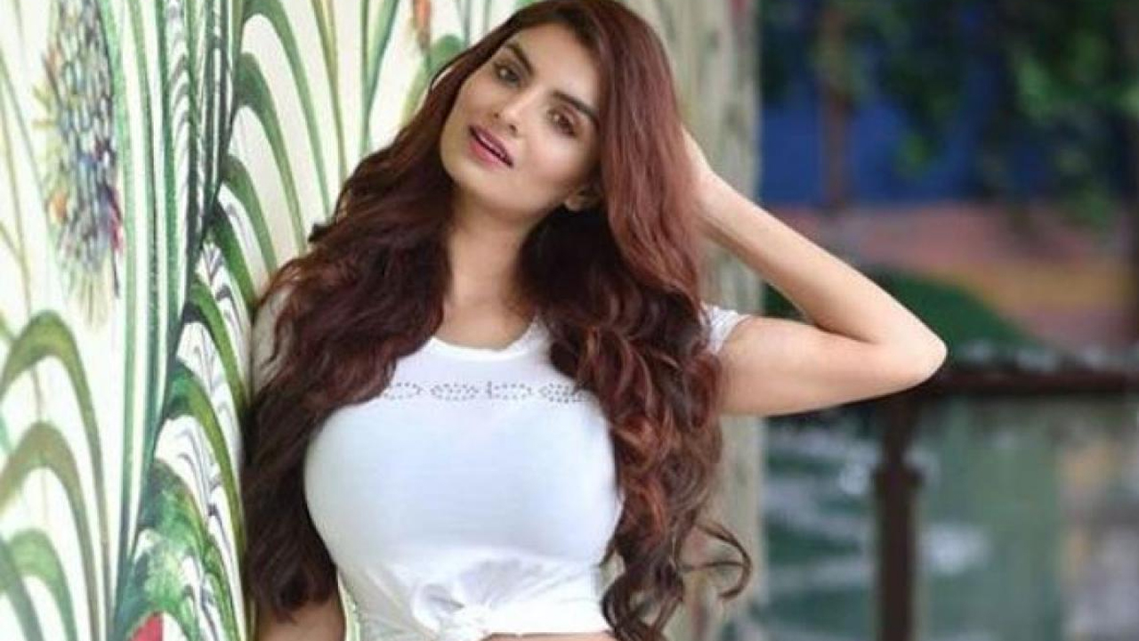 10 SEXY And UNSEEN Pictures of Anveshi Jain | IWMBuzz