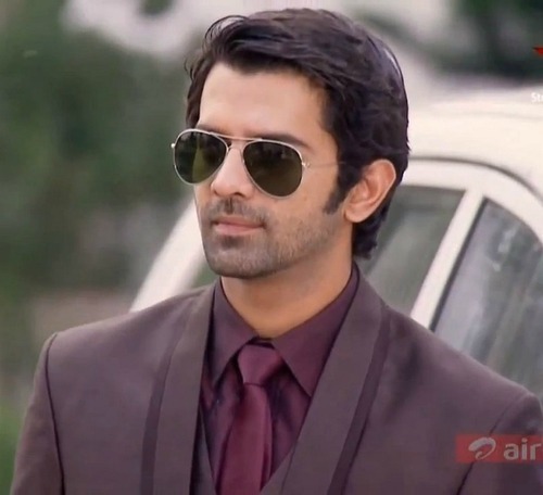 4 Barun Sobti's Most Famous and Popular Characters 4