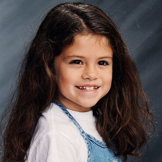 Ariana Grande, Miley Cyrus, Selena Gomez: UNSEEN Childhood Pictures Of These Hollywood Actresses - 1