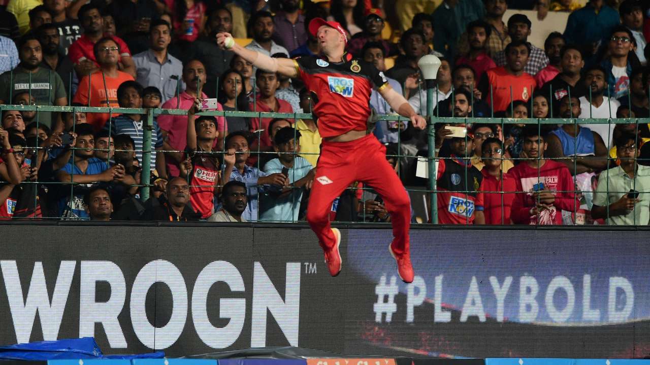 Best IPL Catches From AB de Villiers We Will Never Forget | IWMBuzz