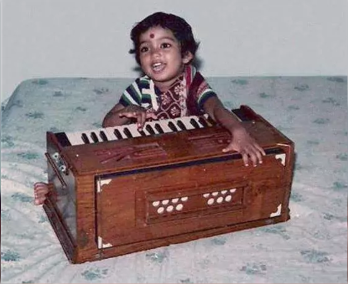 Check Now: Unseen Pictures Of Arijit Singh